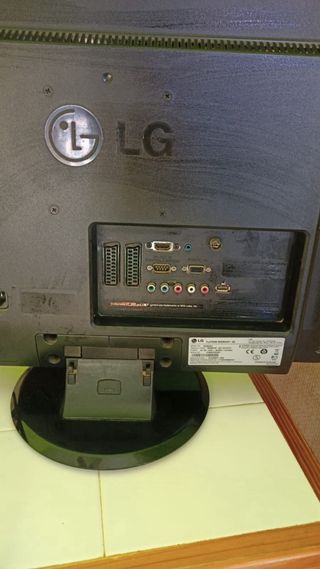 Monitor LG Flatron 22 Negro