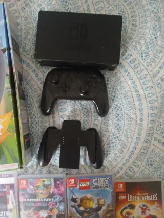 Nintendo Switch con juegos y mando