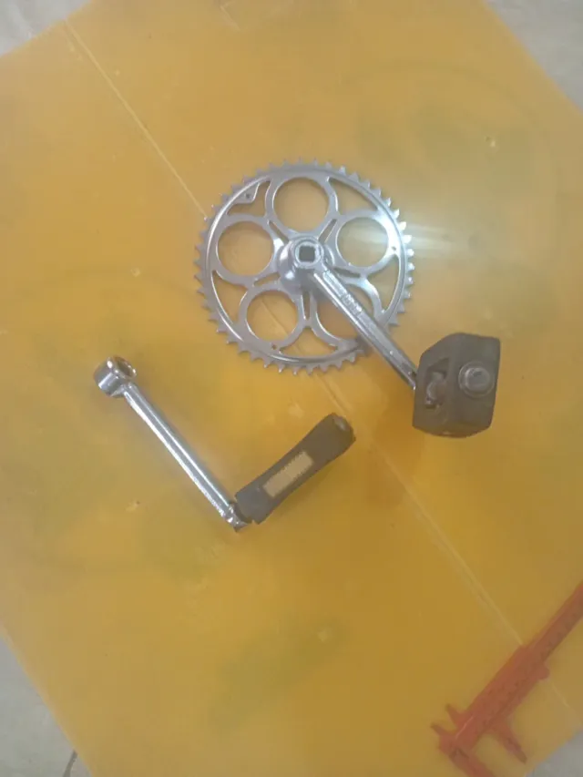 Bielas y Pedales Bh paseo