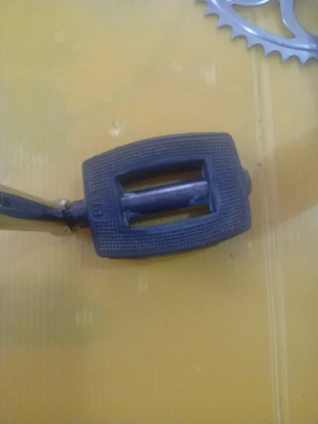 Bielas y Pedales Bh paseo