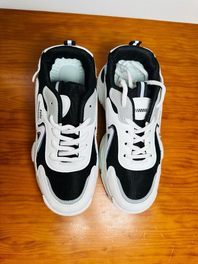 Zapatillas deportivas mujer negras y blancas