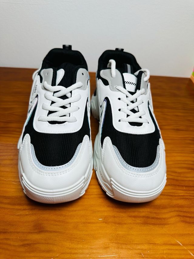 Zapatillas deportivas mujer negras y blancas