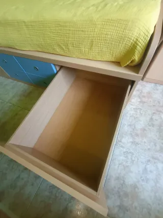 Somier con cajones y colchón 90x190.