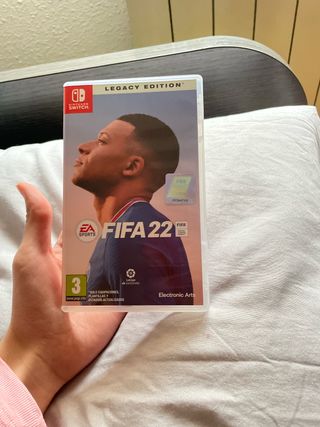 Nintendo Switch FIFA 22 Legacy Edition