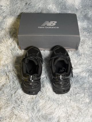 New Balance Bambas Negras- talla 43
