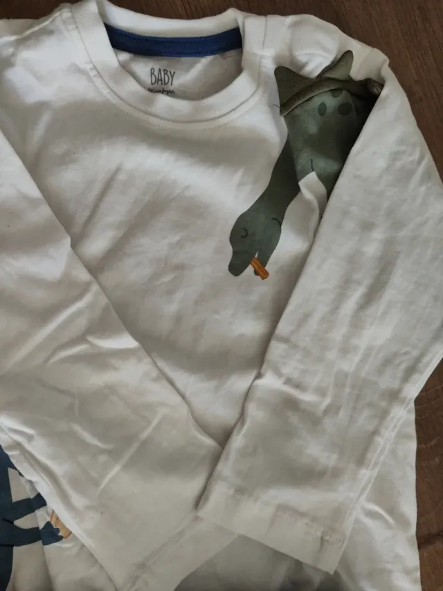 Conjunto bebé: Camiseta y pantalón vaquero