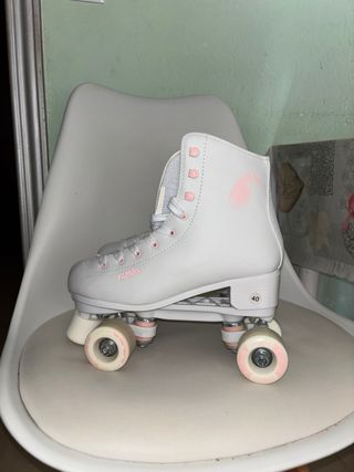 PATINES ARTÍSTICOS BLANCOS Y ROSAS