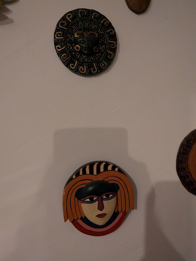 Máscaras decorativas de distintos países