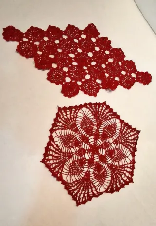 Centrotavola uncinetto rosso