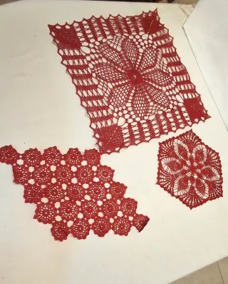 Centrotavola uncinetto rosso