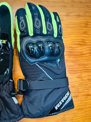 Guantes Moto IRONRIDE Negro y Verde