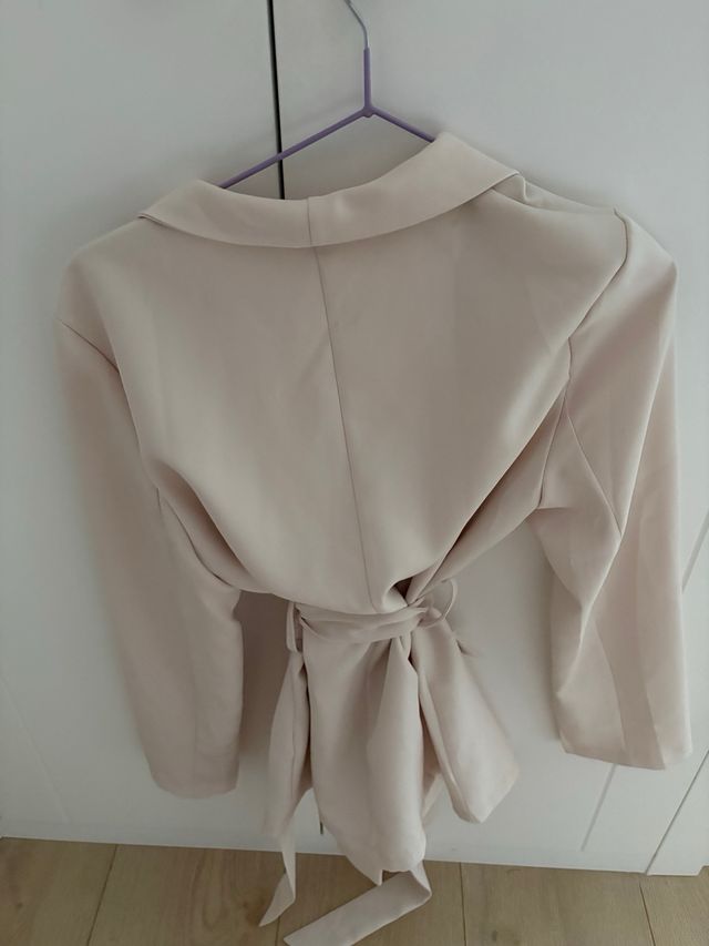 Chaqueta rosa elegante