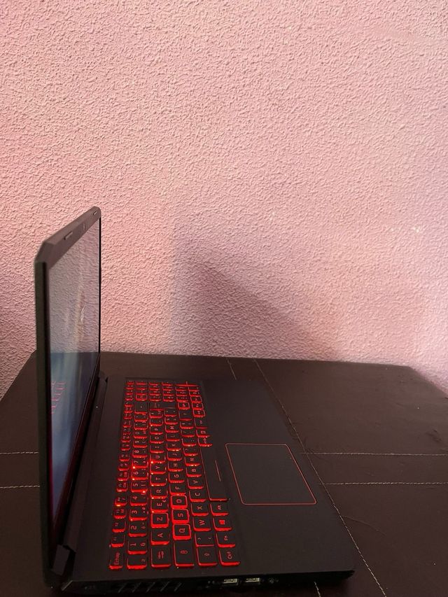 Ordenador Acer Negro