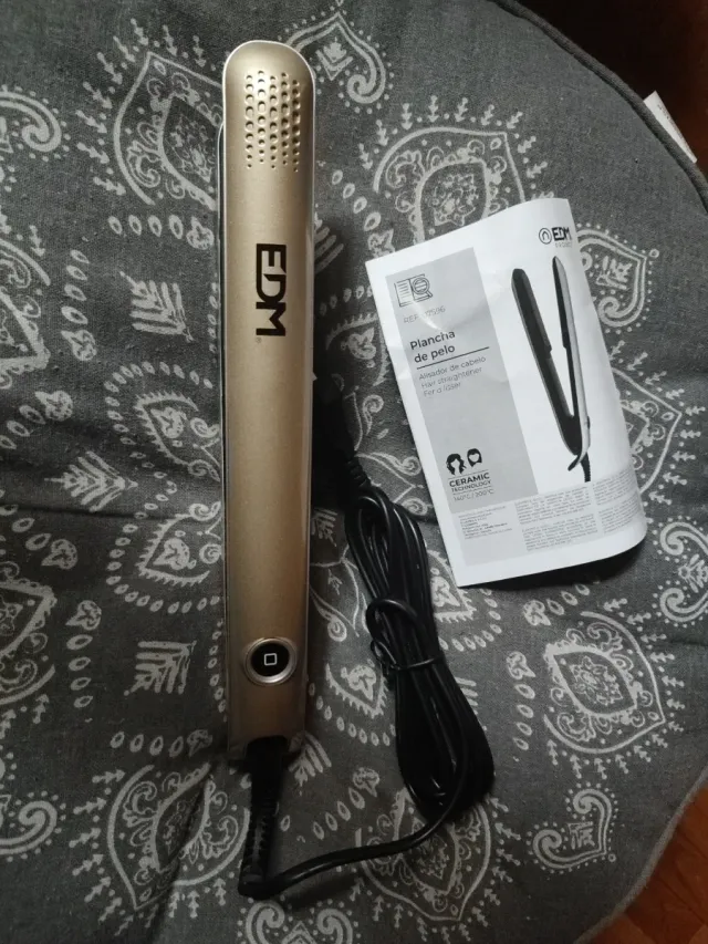 Plancha de pelo EDM Ceramic Technology