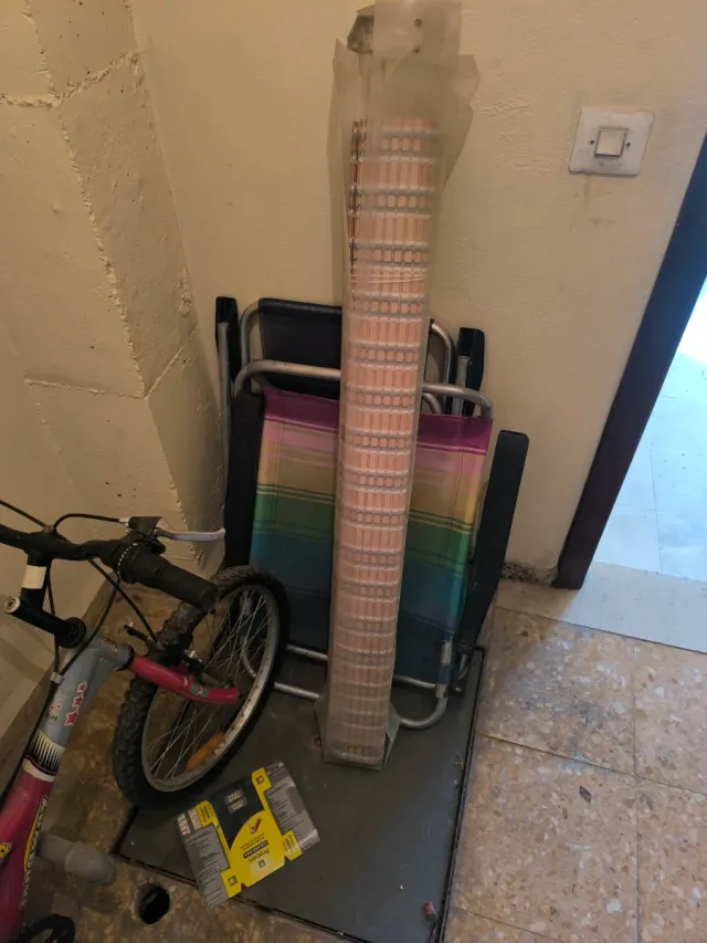 Persiana exterior de madera enrollable