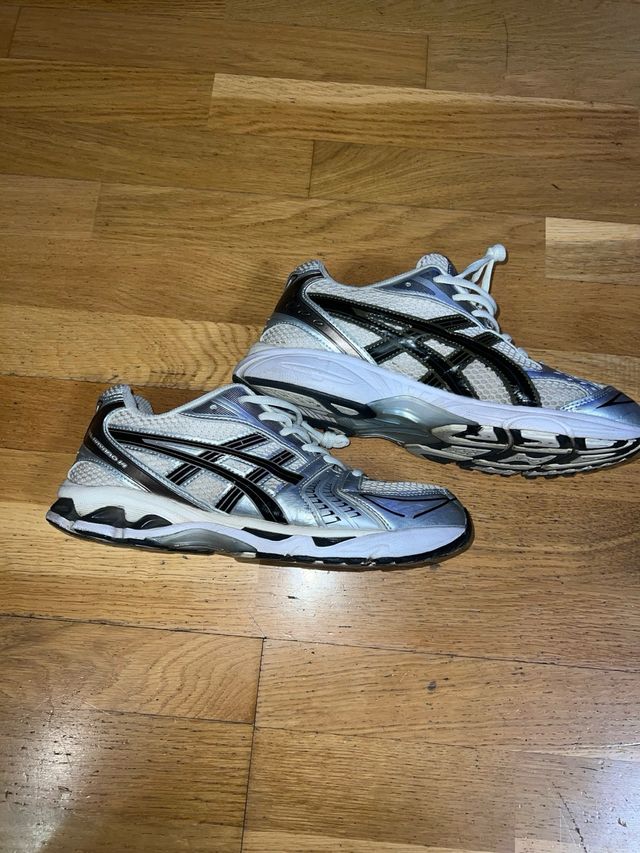 Asics Gel Kayano 14 Plata/Blanco