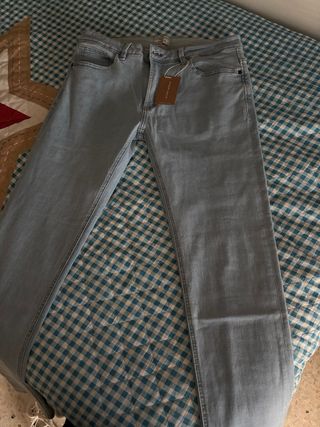 Pantalón vaquero Alvaro Moreno azul