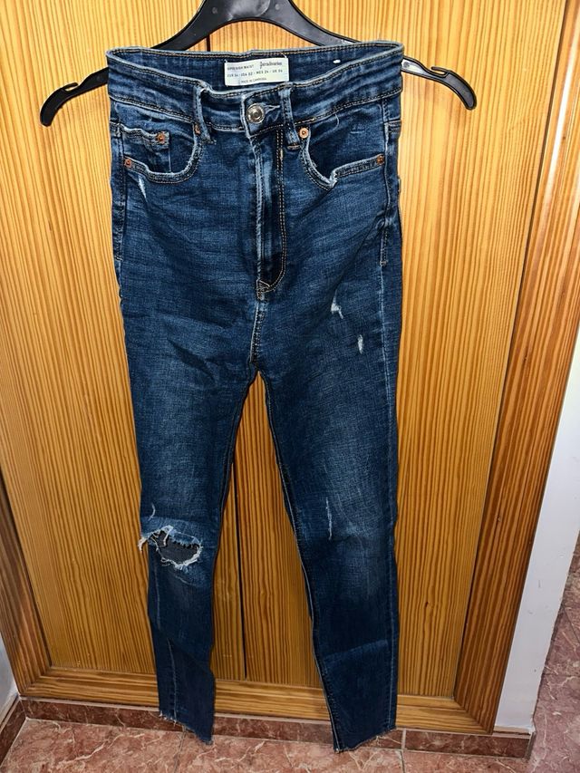 Vaqueros Stradivarius Talla XS/34