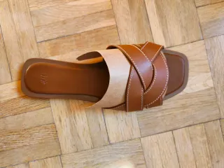Sandali H&M marroni tipo Hermes