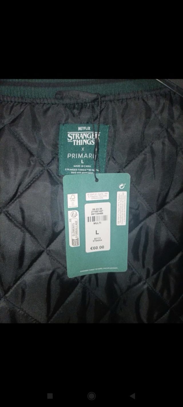 Jaqueta bomber verde e branca