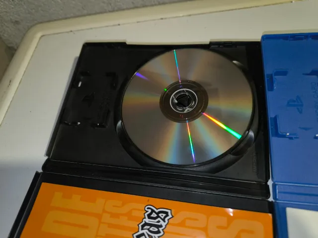 Consola PlayStation 2 con mandos y accesorios