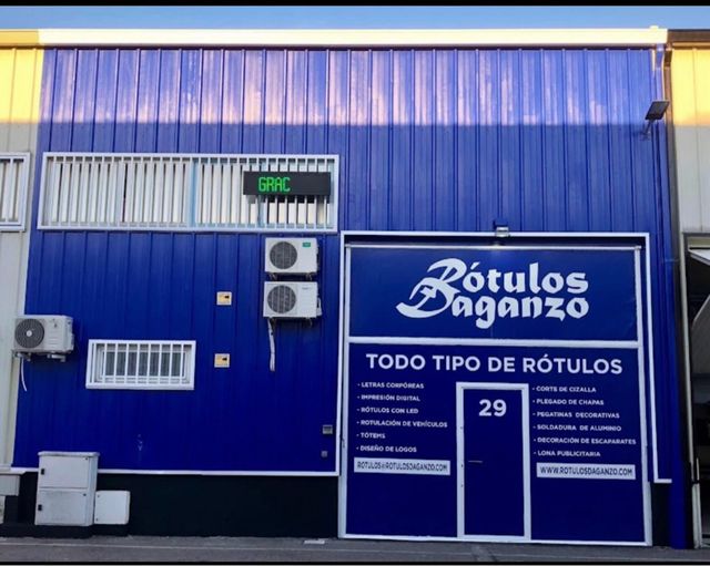 Se vende empresa funcionando de rótulos