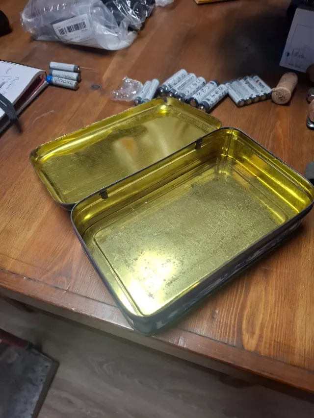 Caja de ojalata Almendras Salinas