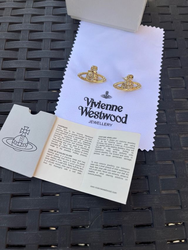 Pendientes Vivienne Westwood Dorados