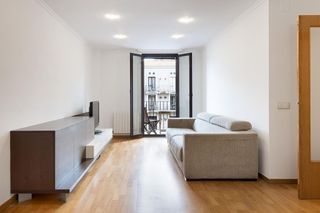 Piso en venta en El Raval en Barcelona