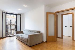 Piso en venta en El Raval en Barcelona