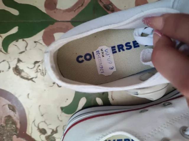 Sneakers Converse bianche nuove