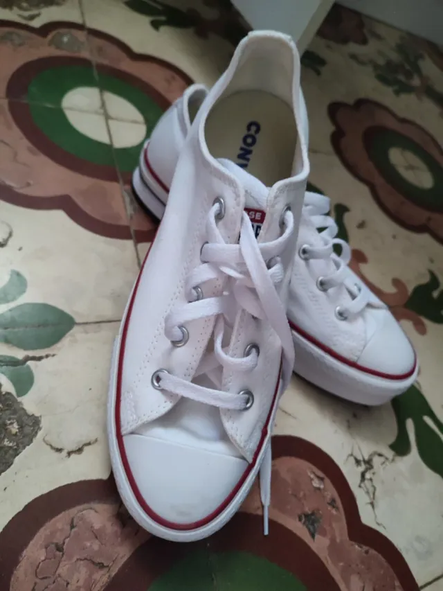 Sneakers Converse bianche nuove