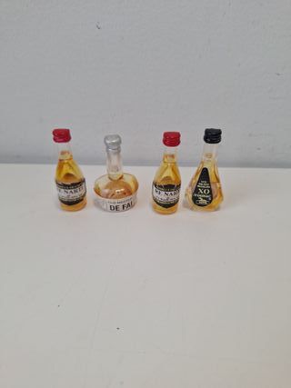 Lote 8 botellitas miniatura