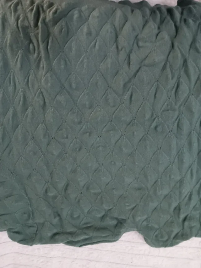 Maglioncino verde salvia