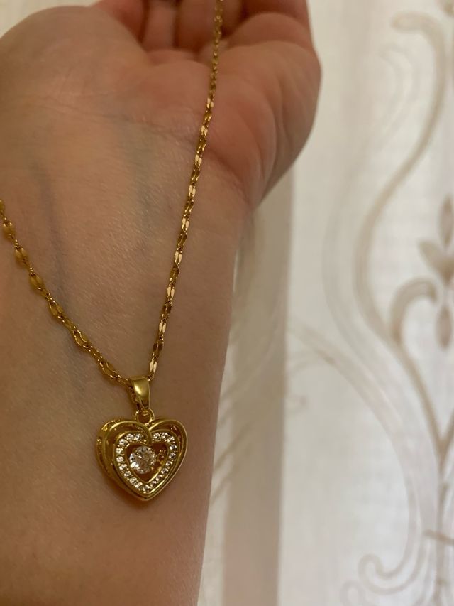 Collana placcata oro cuore con punto luce