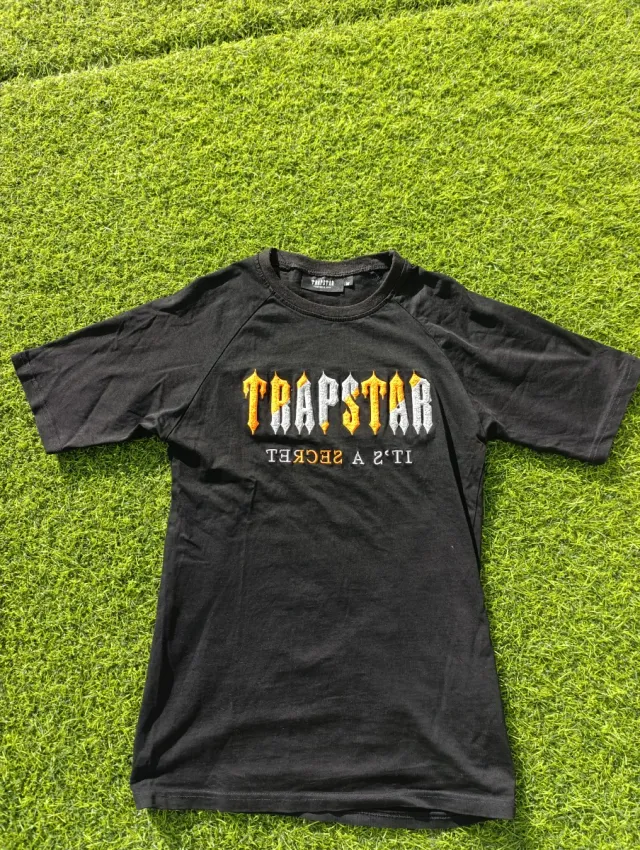 Camiseta Trapstar Negra Bordada