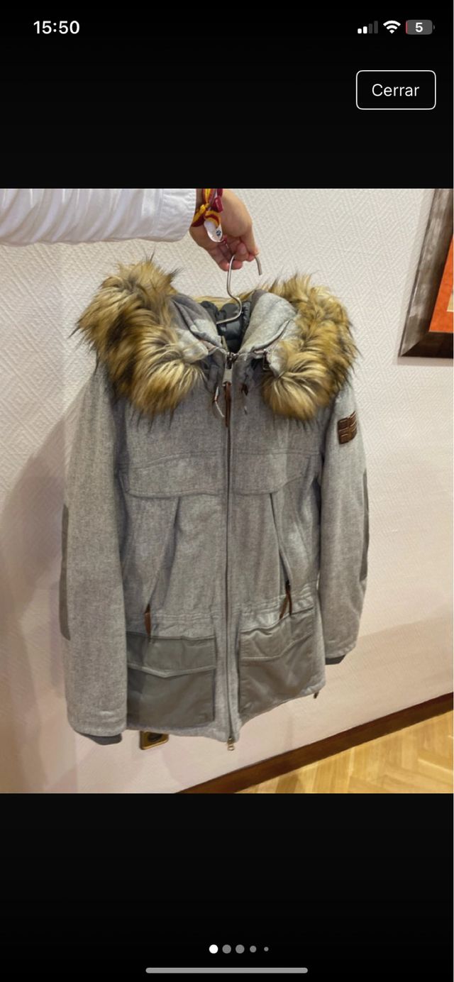 Abrigo Napapijri gris con chaleco interior