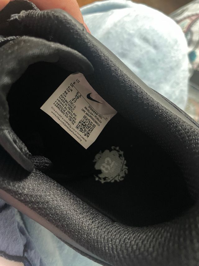 Nike Air Force 1 Negras