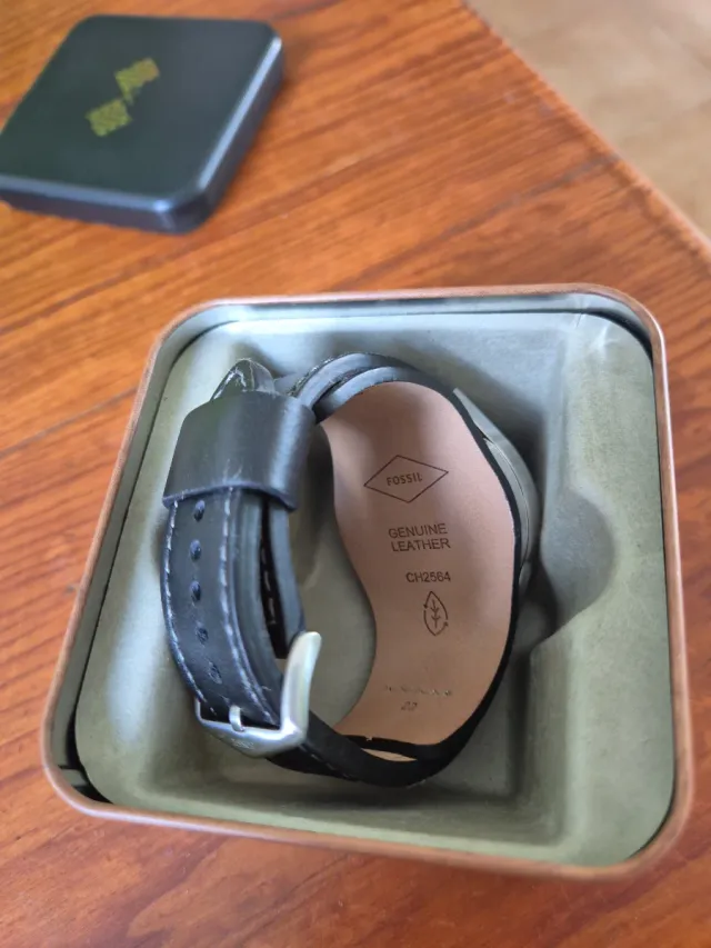 Reloj Fossil Negro y Plateado