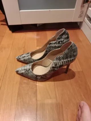 Zapatos de tacón de piel