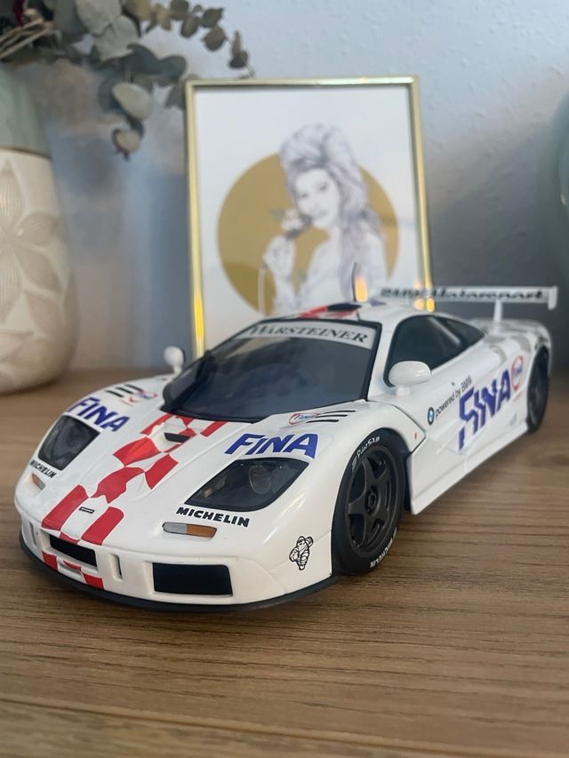 McLaren F1 GTR 1:18 UT Minichamps