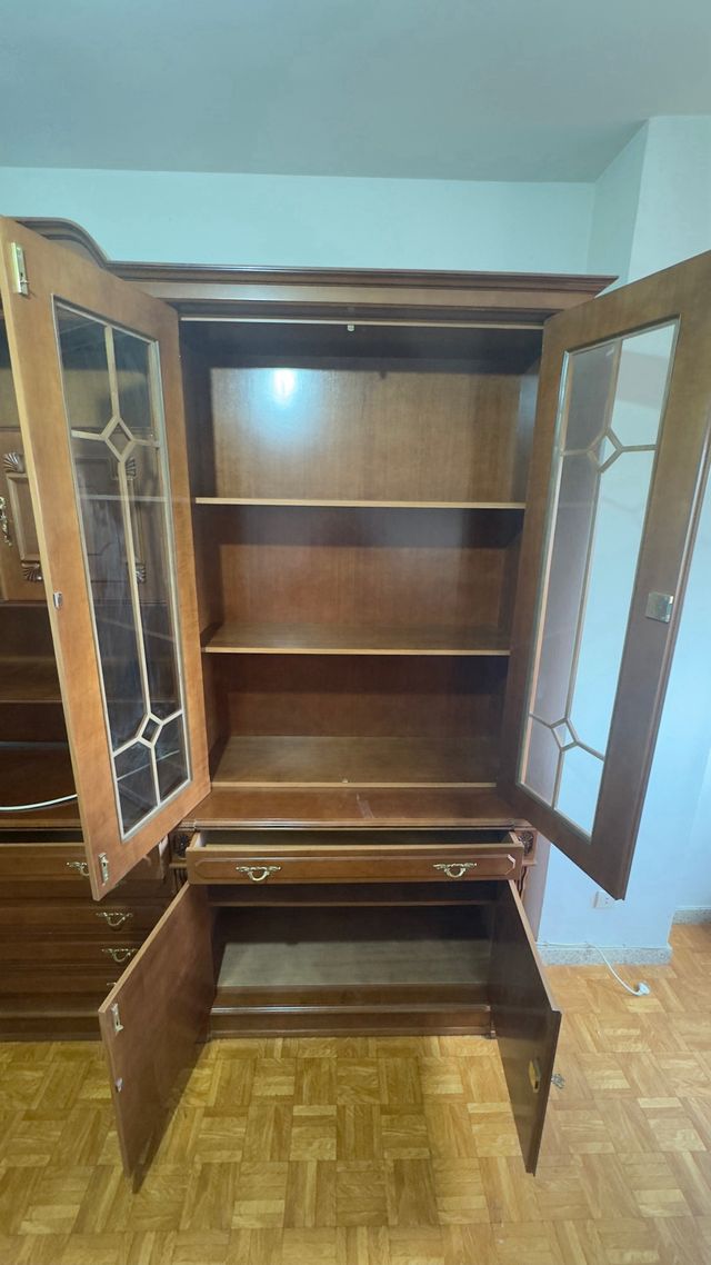 Mobile soggiorno in legno e vetro