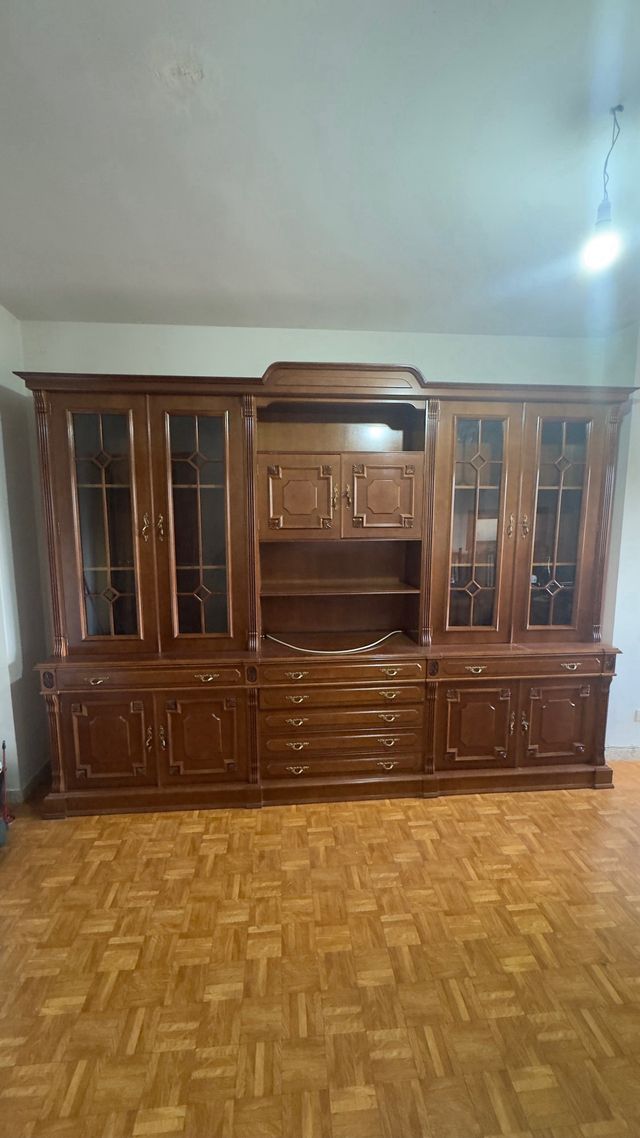 Mobile soggiorno in legno e vetro