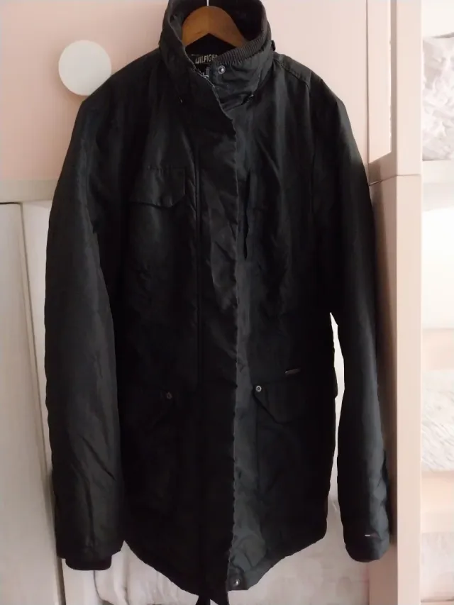 Parka Tommy Hilfiger Negra Talla M