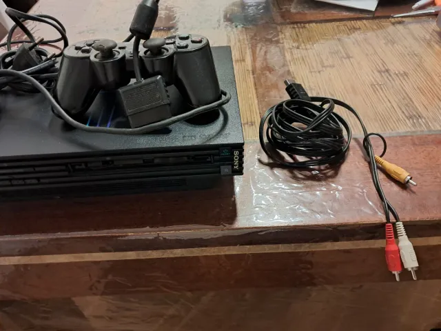 Playstation 2 Nera con Gioco Star Wars Battlefront