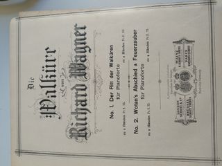 Libro antiguo de piano