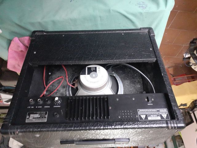 Amplificador Guitarra Roland ST-50 R TSE