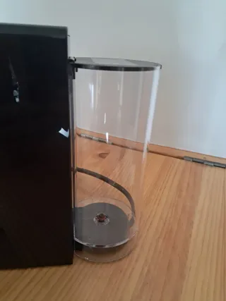 Cafetera Nespresso Essenza Mini Krups