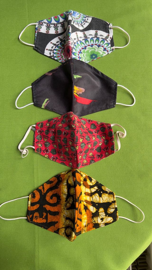 Mascarillas reversibles tela. Únicas-hechas a mano