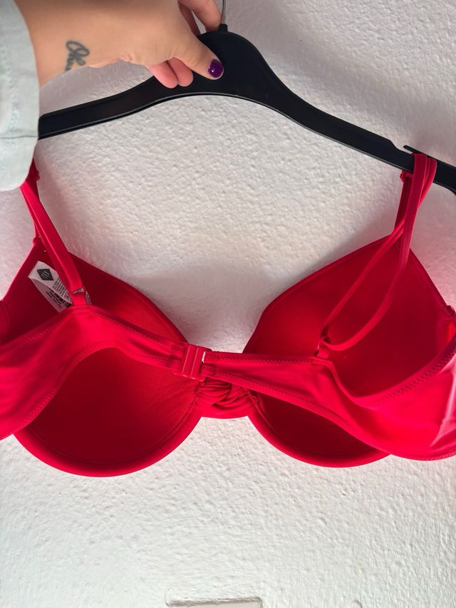 Bikini Rojo con Nudo